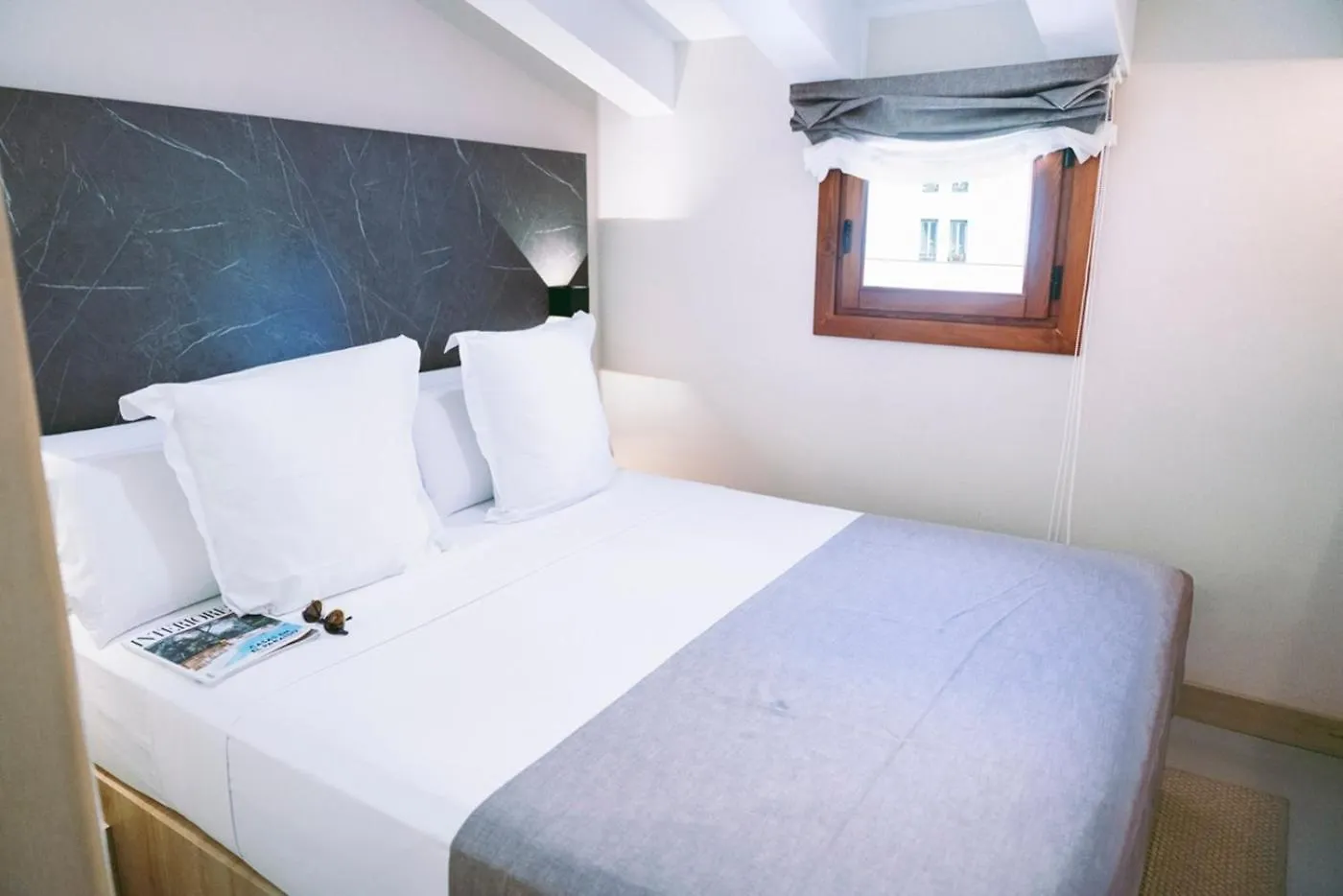 Hotel Casa Gardenia Barcelona 2*,