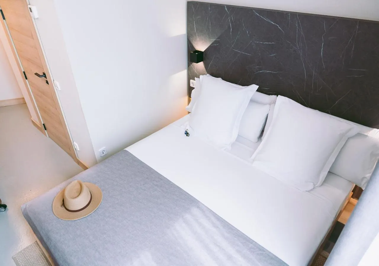 Hotel Casa Gardenia Barcelona 2*,  Spain