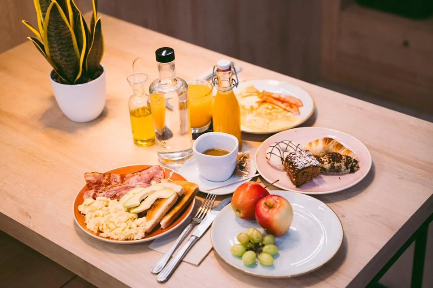 **  Hotel Casa Gardenia Barcelona Spain